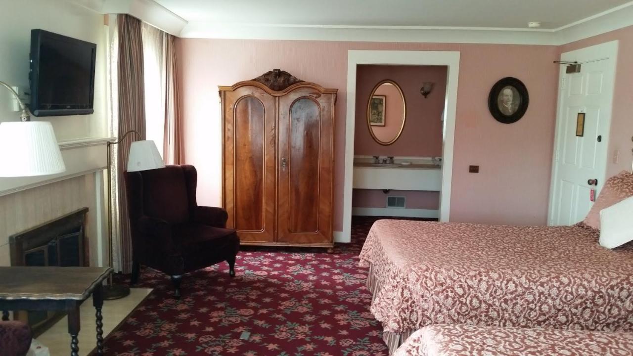 Hotel & Garden 3*